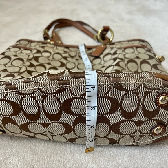 Coach Signature Vintage Tote Bag - Picture 10 of 14